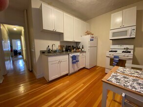 53 Joy St, Unit 1 in Boston, MA - Building Photo - Building Photo