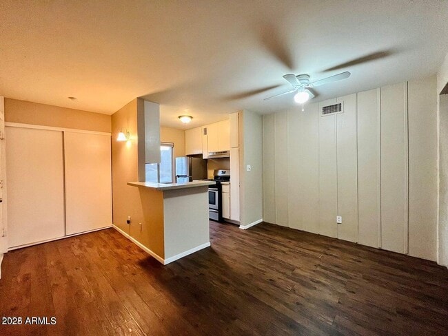1701 W Tuckey Ln in Phoenix, AZ - Building Photo - Building Photo