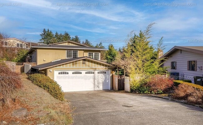 4234 S 252nd Pl in Kent, WA - Foto de edificio - Building Photo