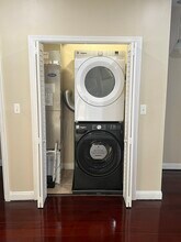 1823 Madison Ave, Unit 3 in Baltimore, MD - Foto de edificio - Building Photo