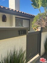 1738 Palisades Dr in Los Angeles, CA - Building Photo