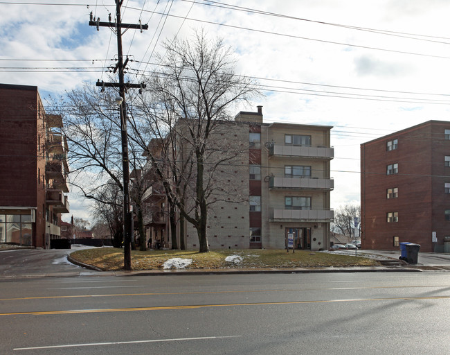 1191 Ellesmere Rd in Toronto, ON - Building Photo - Building Photo