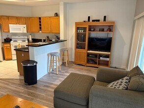 8327 Mulligan Cir in Port St. Lucie, FL - Building Photo - Building Photo