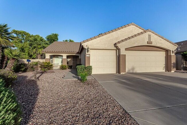 property at 1785 S Nebraska St
