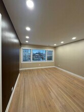 5814 N Elston Ave in Chicago, IL - Building Photo - Building Photo