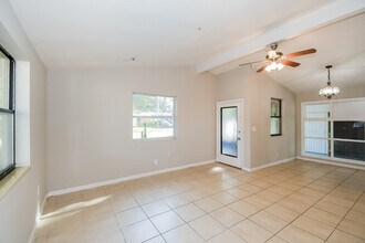 1904 Shelton Rd in Jacksonville, FL - Foto de edificio - Building Photo