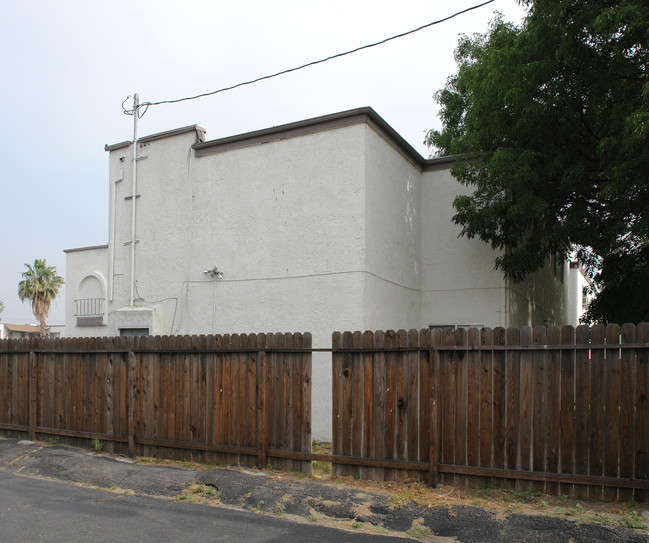 9251 Wheeler Ct in Fontana, CA - Building Photo - Building Photo