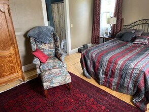 60 Highland St, Unit Home in Plymouth, NH - Building Photo - Building Photo