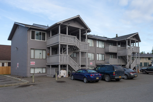 6008 E 12th Ave in Anchorage, AK - Building Photo - Building Photo