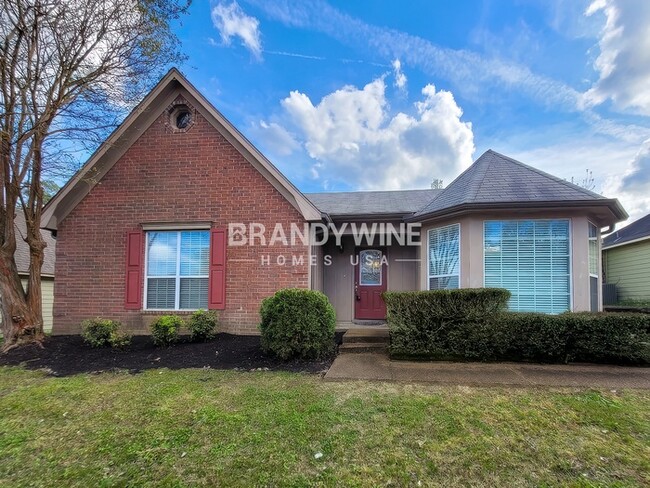 property at 7123 Amberly Way Dr