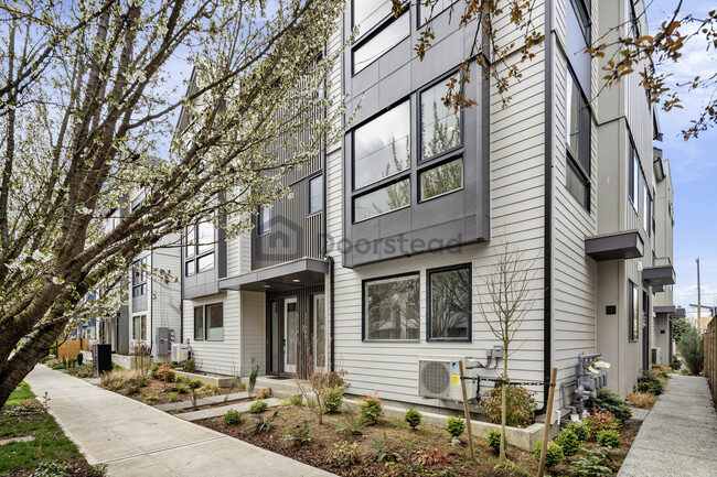 8039A Mary Ave NW in Seattle, WA - Building Photo - Building Photo