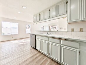 22719 Copper Hill Dr in Santa Clarita, CA - Building Photo - Building Photo
