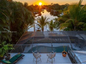 3842 SW St Lucie Ln in Palm City, FL - Building Photo - Building Photo