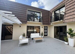 1116 11th Ln, Unit Garden lakes in Palm Beach Gardens, FL - Foto de edificio - Building Photo