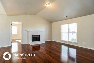 8634 Milton Morris Dr in Charlotte, NC - Foto de edificio - Building Photo