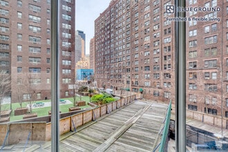 420 E 54th St in New York, NY - Building Photo - Building Photo