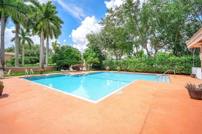 10112 Royal Palm Blvd in Coral Springs, FL - Building Photo - Building Photo