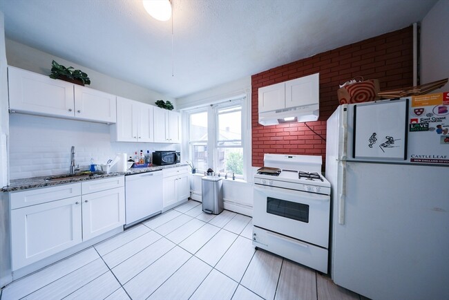 62 Empire St, Unit 2 in Boston, MA - Building Photo - Building Photo