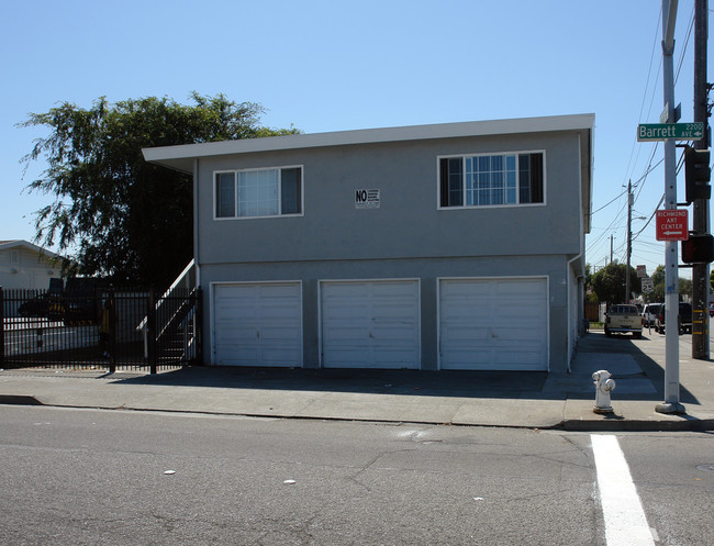 2200-2210 Barrett Ave in Richmond, CA - Foto de edificio - Building Photo