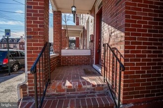 106 S Maple Ave in Martinsburg, WV - Building Photo - Building Photo