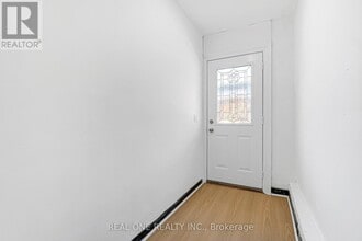 29 Queen Post Dr in Vaughan, ON - Building Photo - Building Photo