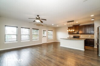 205 Highland Pl in Cibolo, TX - Building Photo - Building Photo
