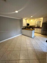 7671 Courtyard Run W in Boca Raton, FL - Building Photo - Building Photo