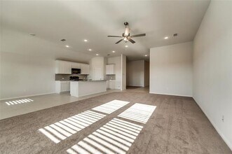 4909 Cleves Ave in Celina, TX - Foto de edificio - Building Photo