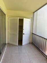 640 NW 13th St in Boca Raton, FL - Foto de edificio - Building Photo
