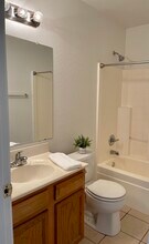 3940 N Kioha Dr, Unit Unit B in Eloy, AZ - Building Photo - Building Photo