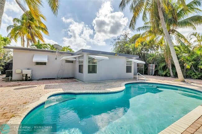 property at 511 SE 13th Ct