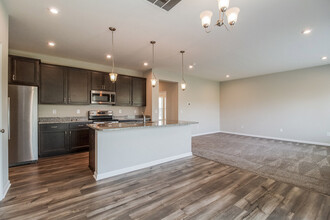 1585 Cherry Blossom Dr in Independence, KY - Building Photo - Building Photo