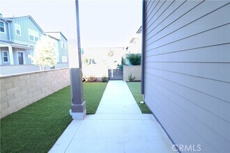 273 Shoveler in Irvine, CA - Building Photo - Building Photo