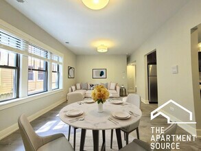 1149 Maple Ave, Unit G in Evanston, IL - Building Photo - Building Photo