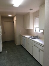 2098 Fancy Oaks Dr in Redding, CA - Building Photo - Building Photo