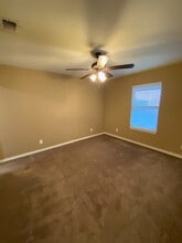 4285 Castlegate Dr, Unit 4285 in Paris, TX - Foto de edificio - Building Photo