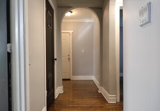8002 S Hermitage Ave in Chicago, IL - Building Photo - Building Photo