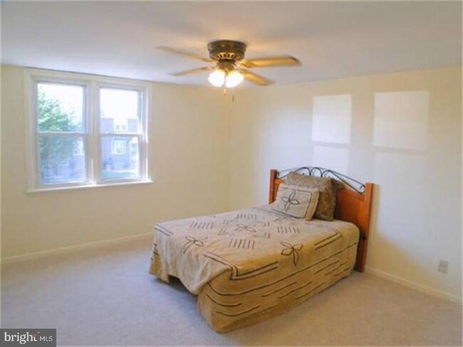 property at 7517 Brookhaven Rd