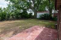 317 Delaware St photo'