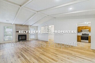 6 Bellows Ct in Greensboro, NC - Foto de edificio - Building Photo