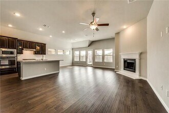 1632 Yellowthroat Dr in Little Elm, TX - Building Photo - Building Photo