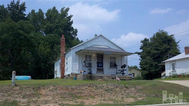 205 North Blvd in Clinton, NC - Building Photo - Building Photo