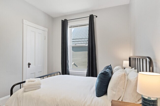 79 Cameron St in Moncton, NB - Building Photo - Building Photo