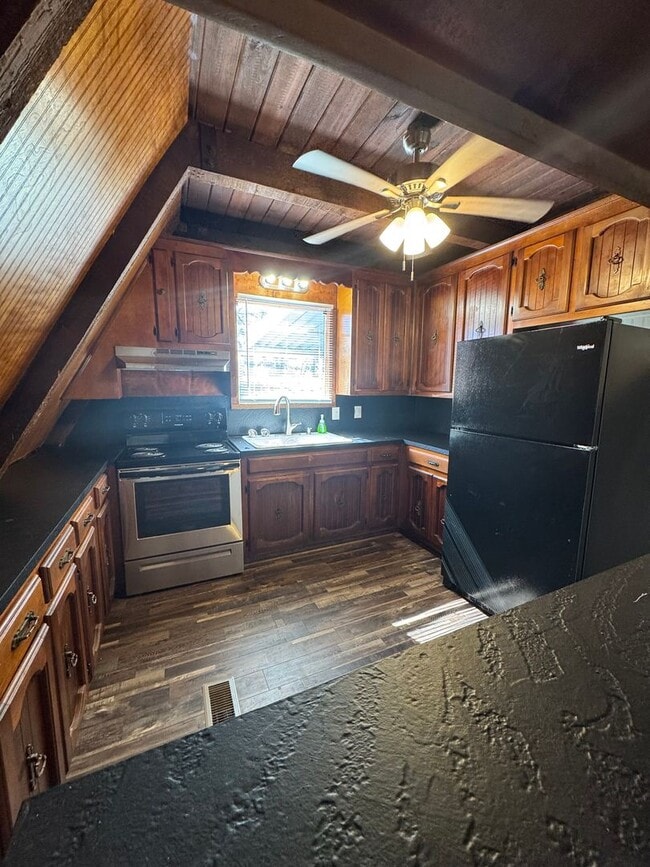 3938 Cloverdale Rd in Anniston, AL - Building Photo - Building Photo