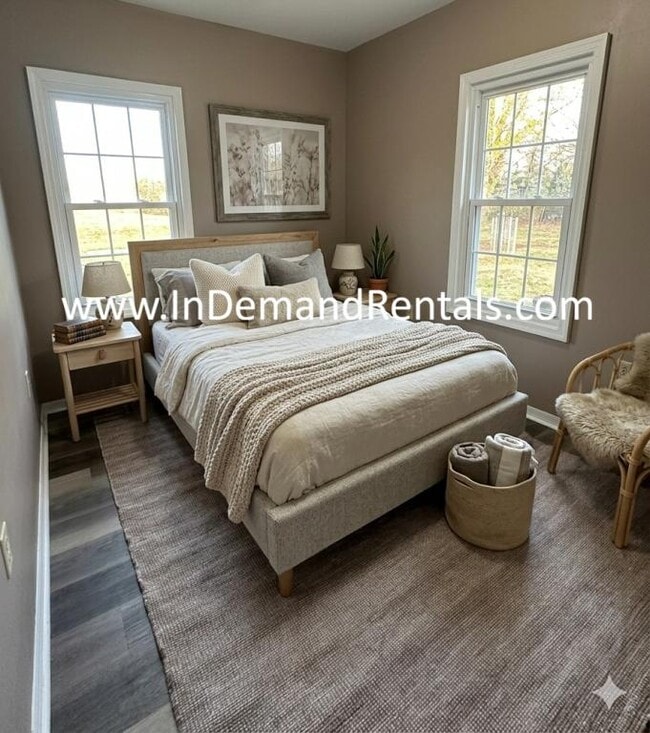 property at 325 Malaga Park Dr