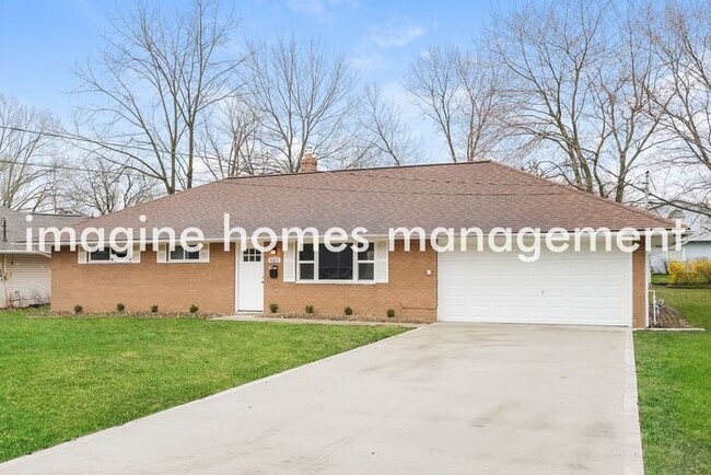 489 Harris Rd in Richmond Heights, OH - Foto de edificio - Building Photo