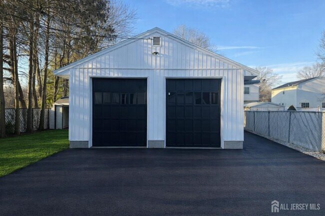 66 Lincoln Ave in Jamesburg, NJ - Building Photo - Building Photo