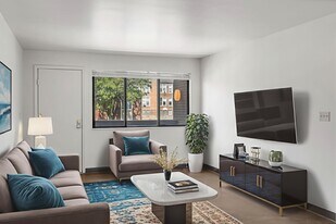 Maryville Gardens III in St. Louis, MO - Building Photo