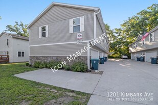 1201 Kimbark Ave in Kalamazoo, MI - Building Photo
