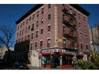 633 E 186th St in Bronx, NY - Foto de edificio - Building Photo